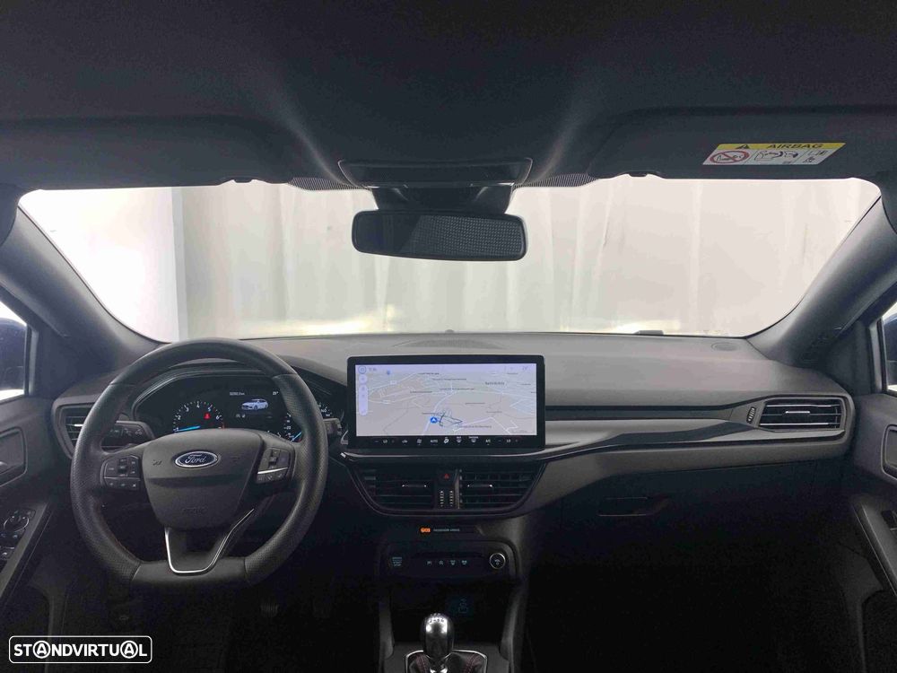 Ford Focus SW - 13
