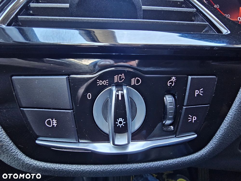 BMW Seria 5 520d Sport - 24