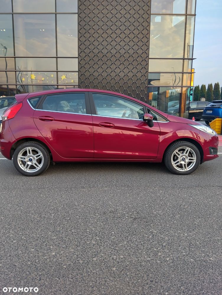 Ford Fiesta - 2
