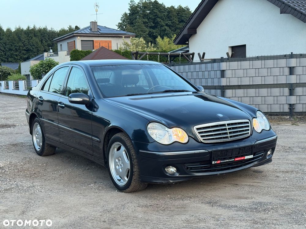 Mercedes-Benz Klasa C 180 Kompressor Classic - 12