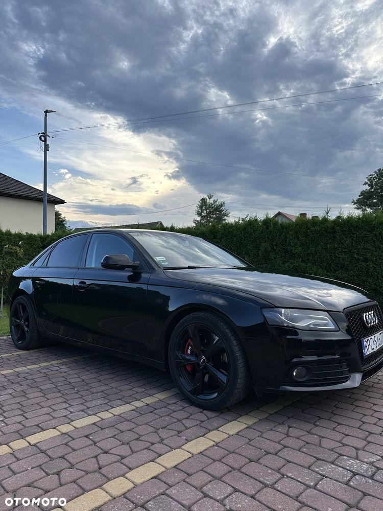 Audi A4 Limousine - 4