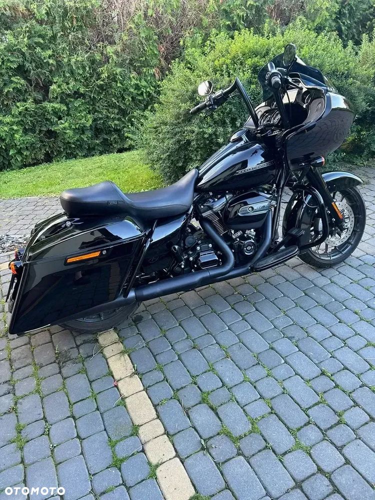 Harley-Davidson Touring Road Glide - 4