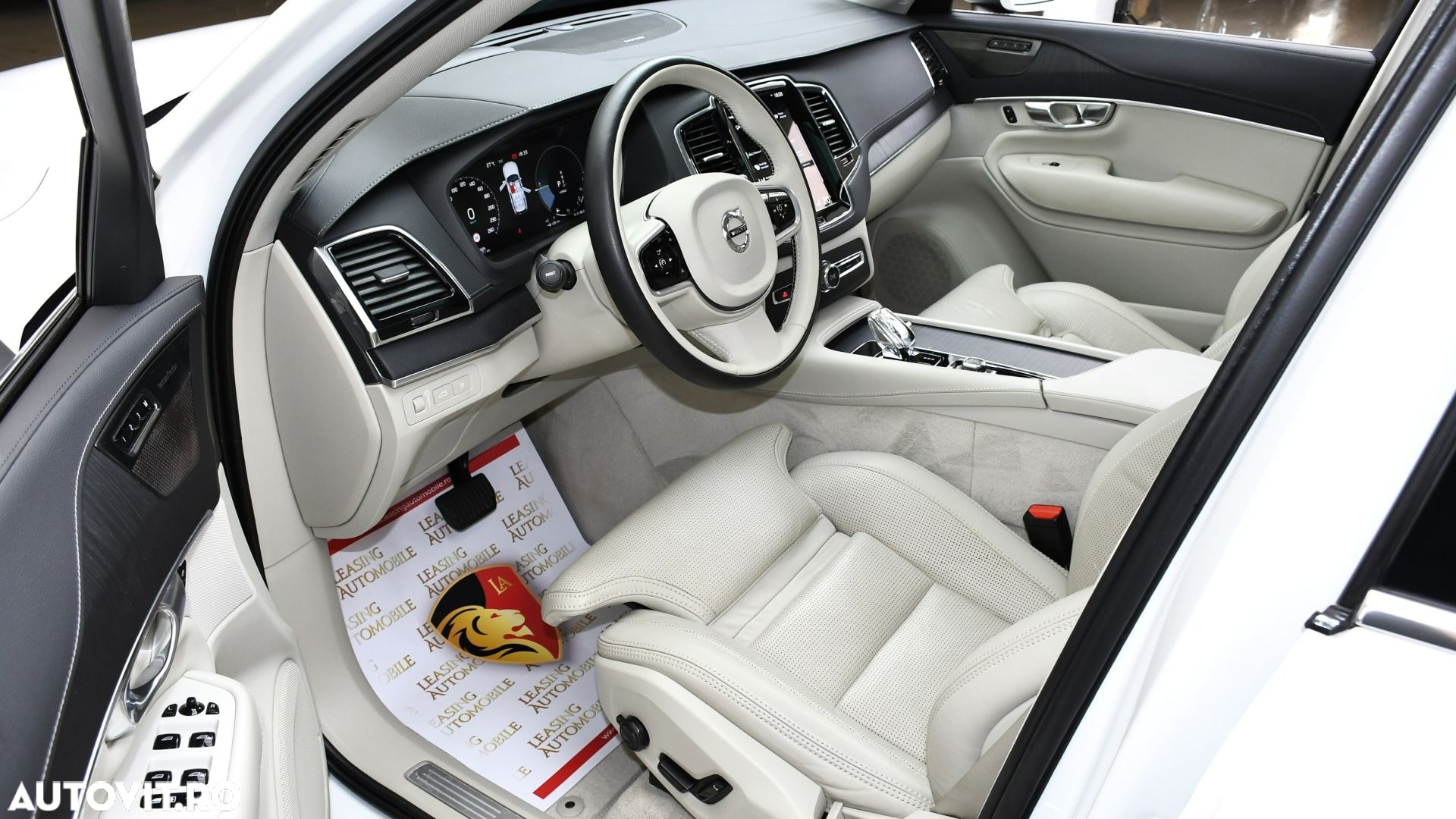Volvo XC 90 T8 AWD Recharge Geartronic Inscription - 10