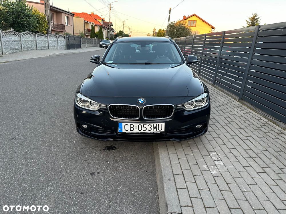 BMW Seria 3 318d Edition M Sport Shadow - 2