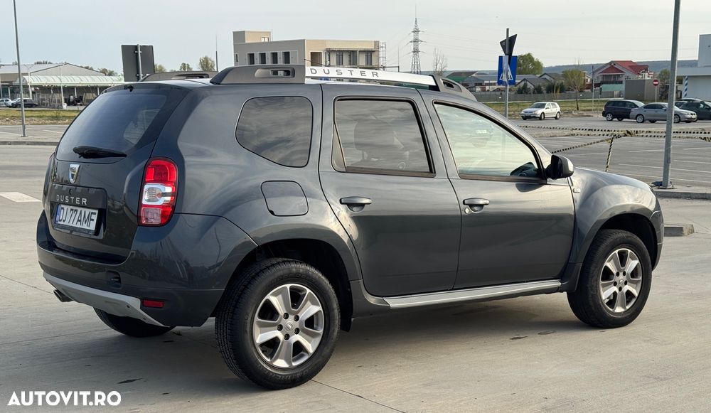 Dacia Duster 1.6 4x2 Laureate - 11