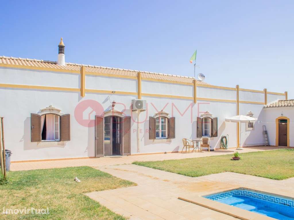 Moradia Tradicional Algarvia T3 com Lazer e Terraços em Boliqueime - Grande imagem: 3/23