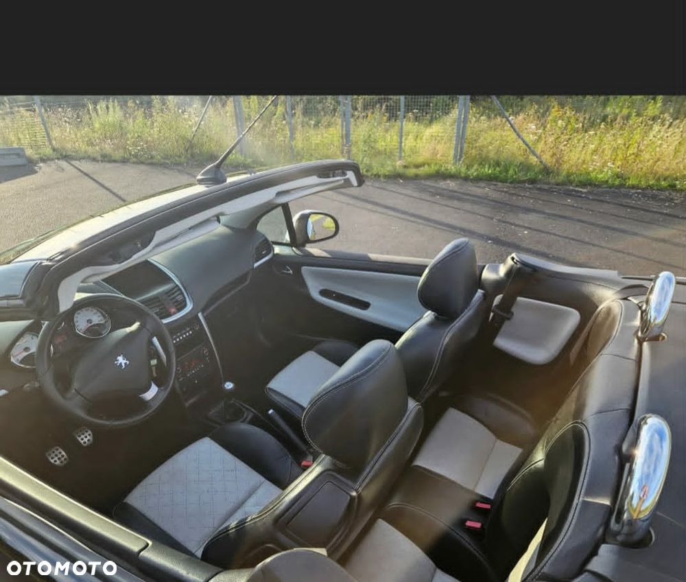 Peugeot 207 CC 120 VTi RC-Line - 13