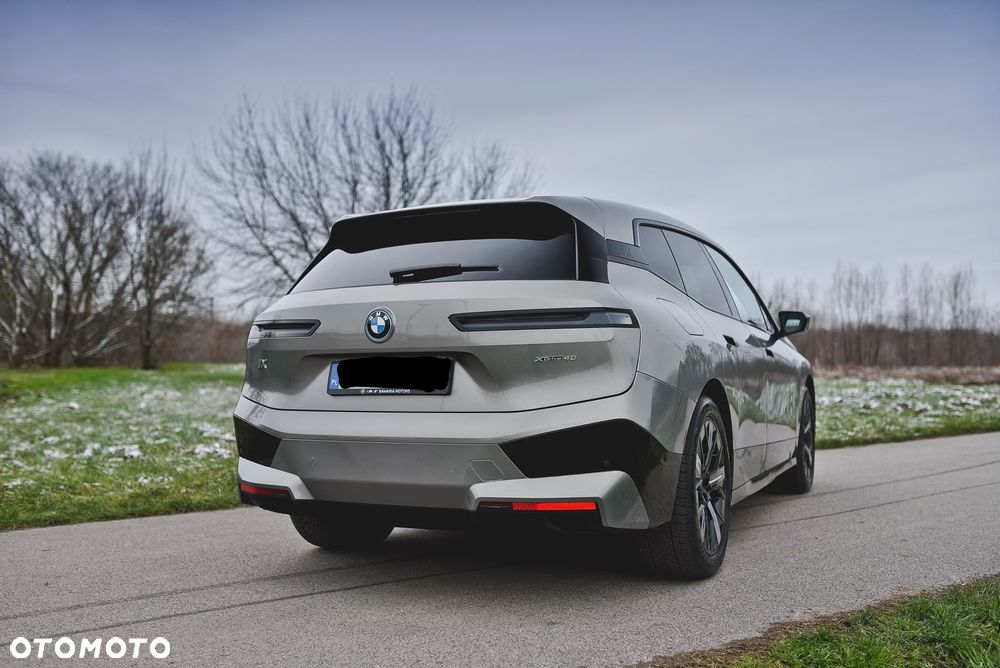 BMW iX xDrive40 76.6kWh - 3