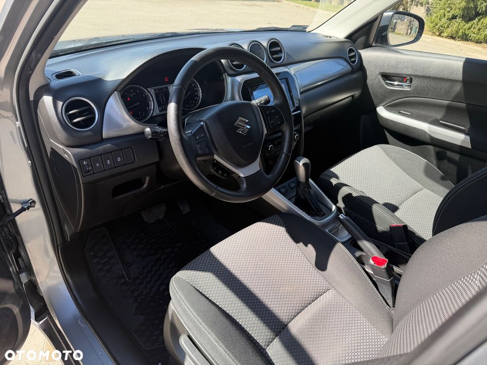 Suzuki Vitara 1.6 Comfort 2WD - 19