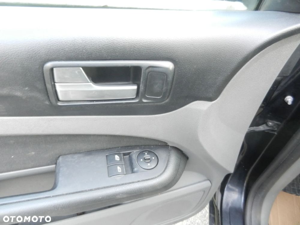 Ford Focus - 7