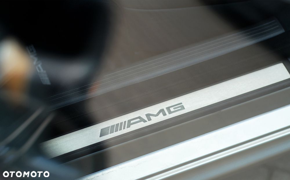 Mercedes-Benz Klasa E 63 AMG - 31