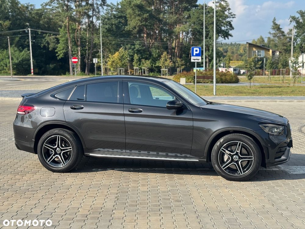Mercedes-Benz GLC Coupe 300 4-Matic - 4