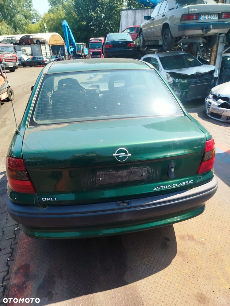 Opel Astra F na części. - 10