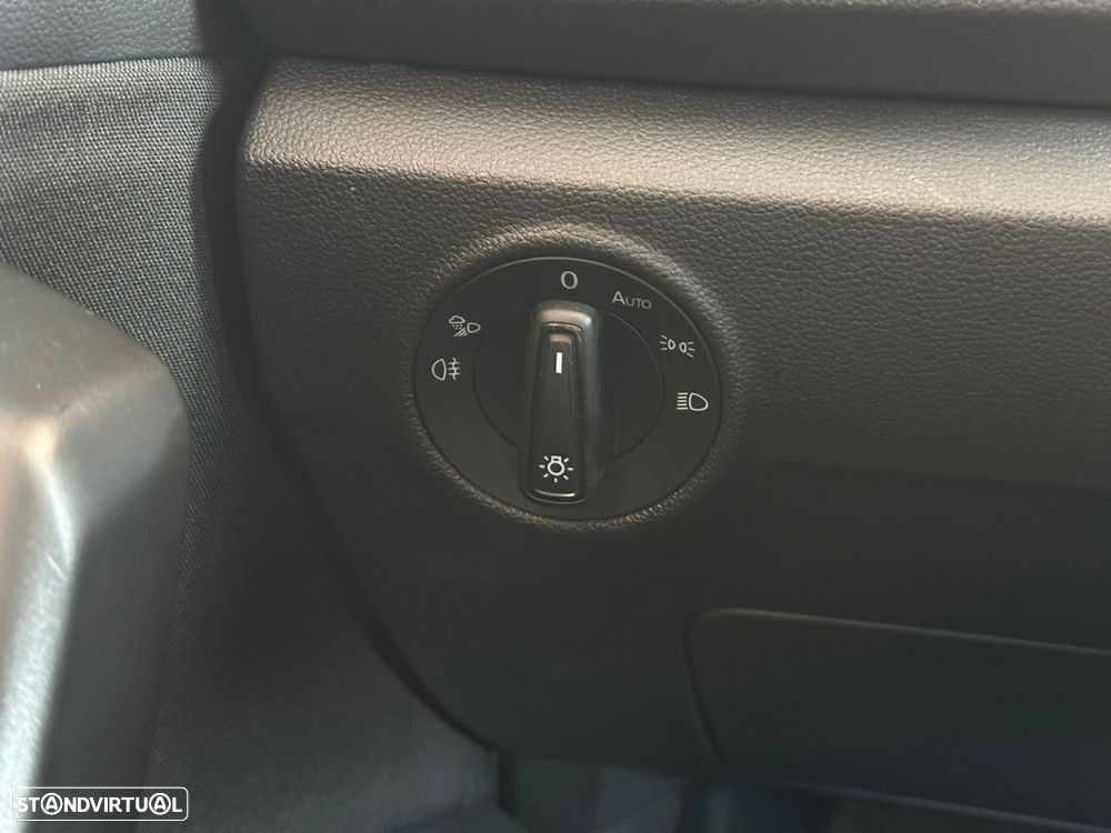 VW T-Roc 1.0 TSI Urban - 16