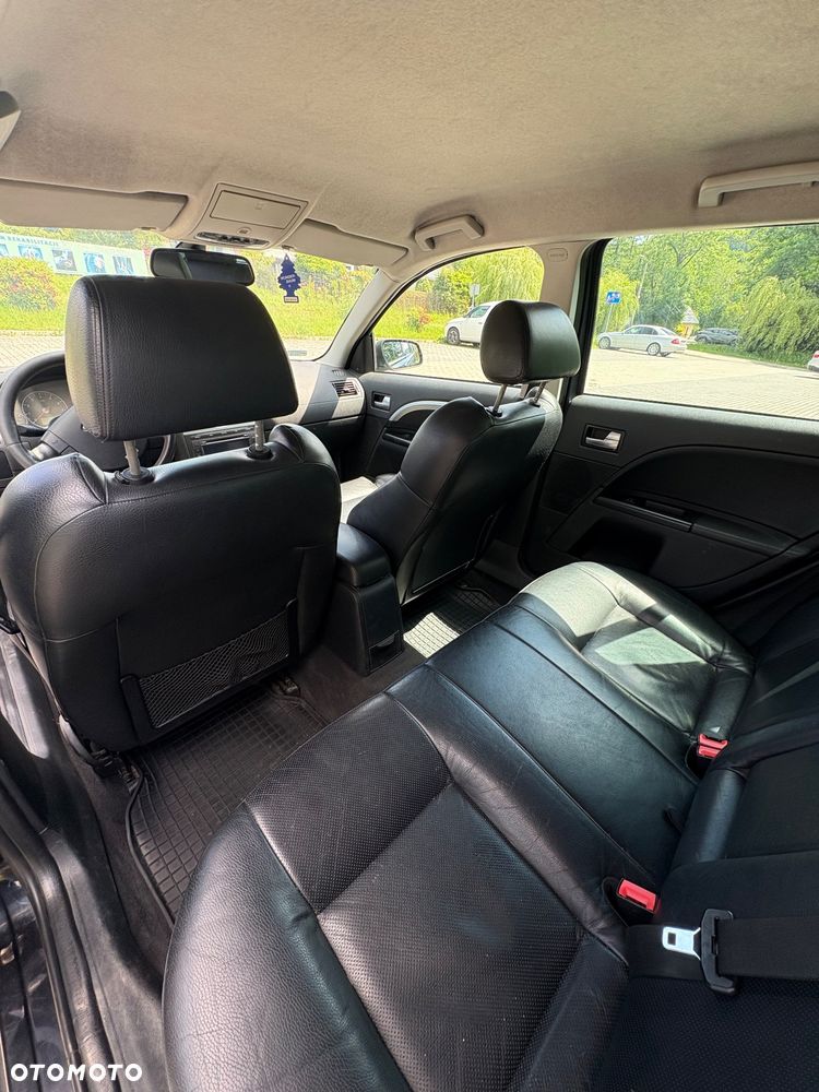 Ford Mondeo V6 ST 220 - 17
