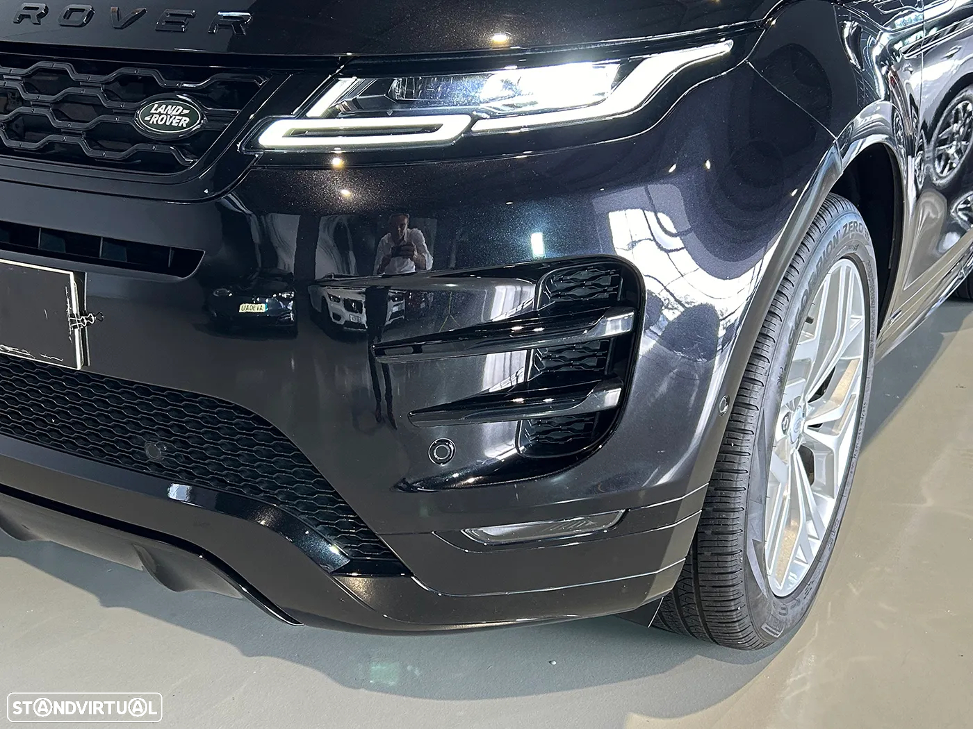 Land Rover Range Rover Evoque 1.5 P160 R-Dynamic SE Auto - 12