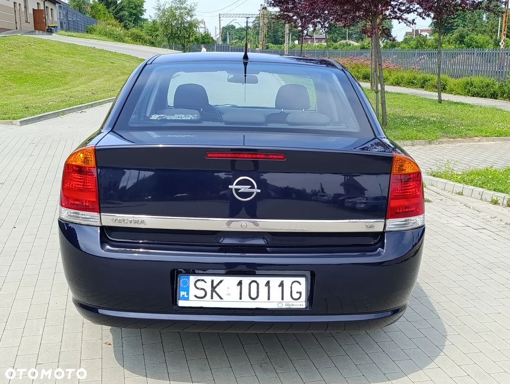 Opel Vectra 1.8 Essentia - 17