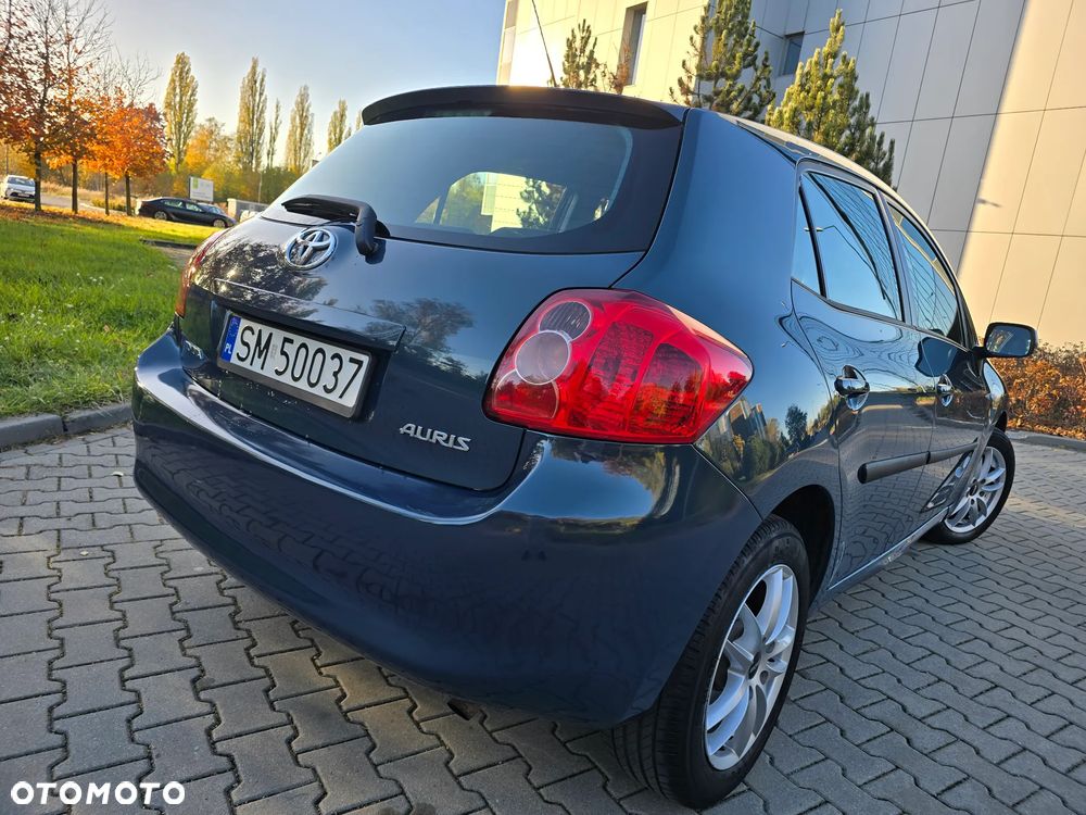 Toyota Auris - 10