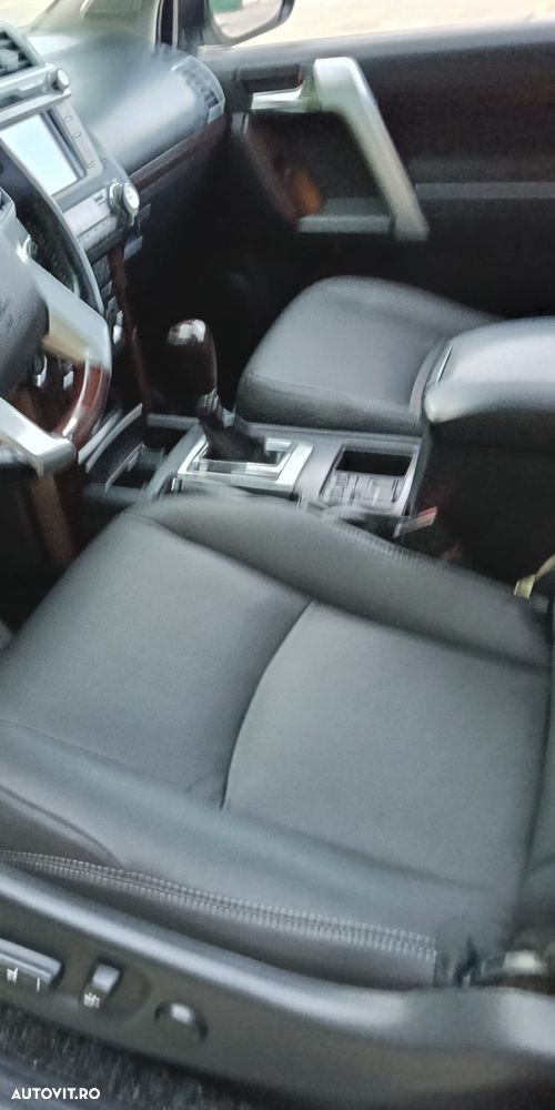 Toyota Land Cruiser 3.0l Turbo D-4D Aut. AVS Luxury - 5