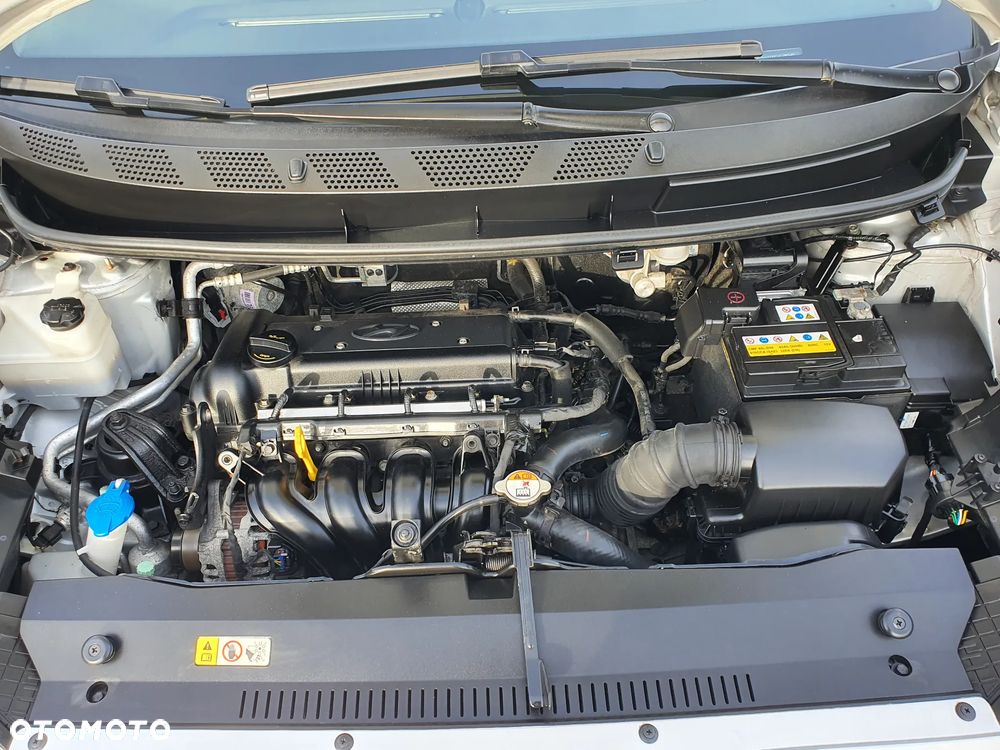 Hyundai ix20 1.4 blue Comfort - 25