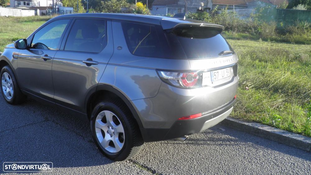 Land Rover Discovery Sport 2.0 TD4 HSE - 4
