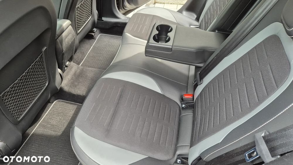 Ford Focus 2.0 EcoBlue ST - 13