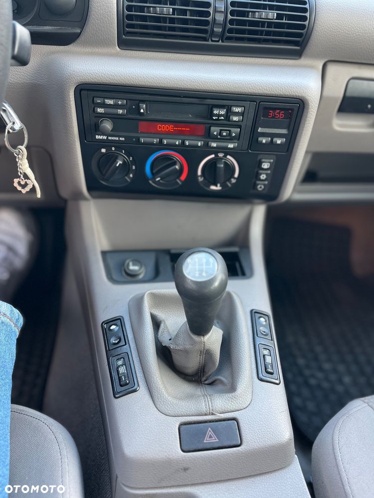 BMW Seria 3 316i - 13