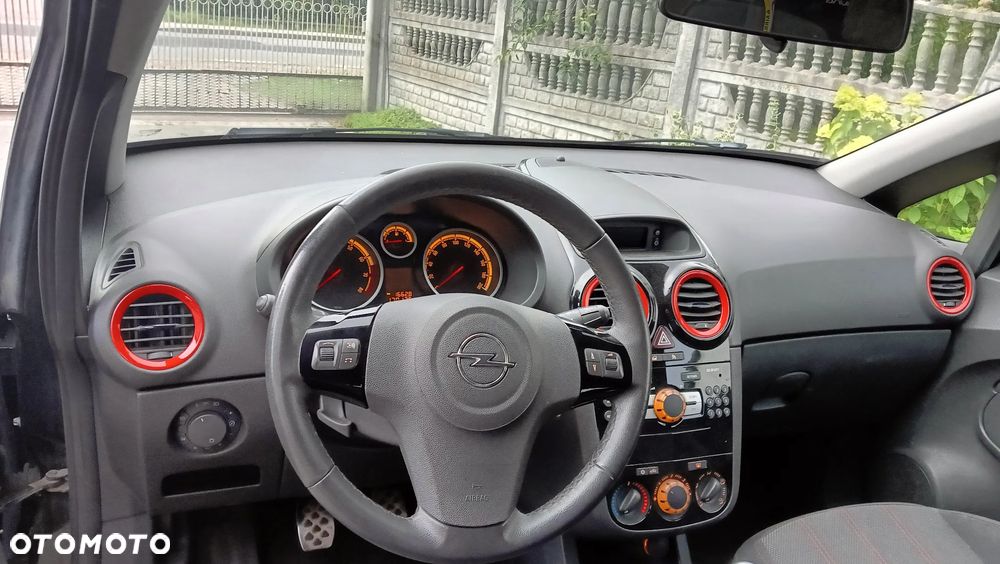 Opel Corsa 1.4 16V Sport - 1