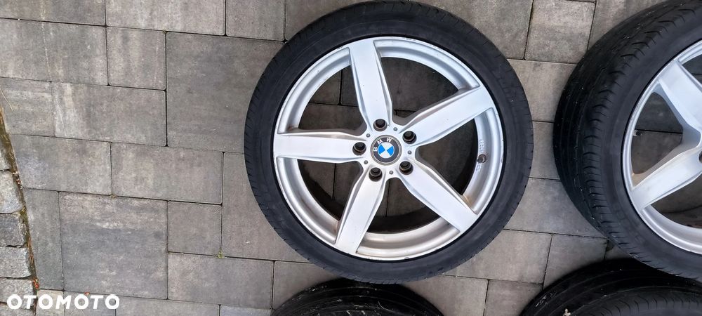 BMW Seria 5 520d - 24