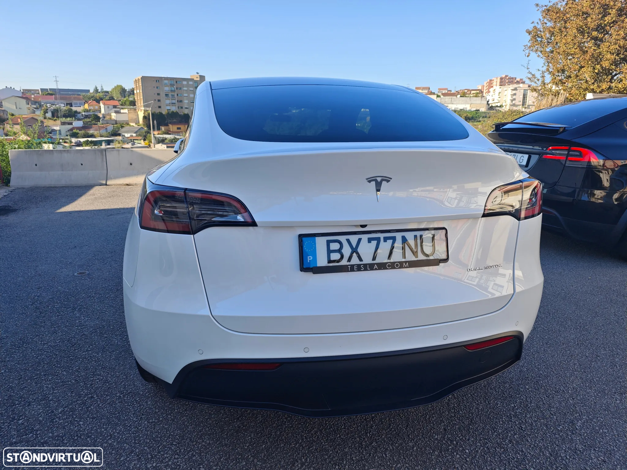 Tesla Model Y Long Range Dual Motor AWD - 9