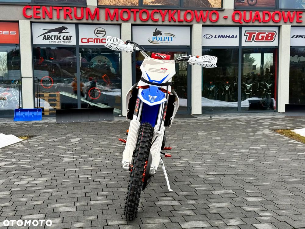 ASIX XR-99 - 3