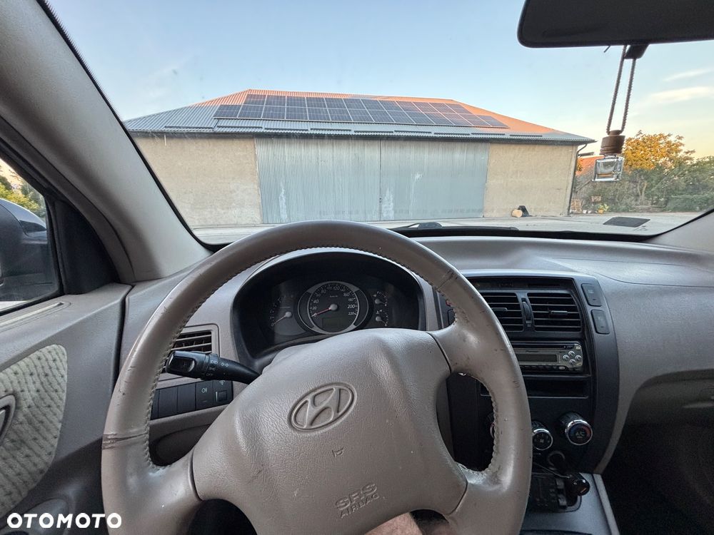 Hyundai Tucson 2.0 CRDi Active - 16
