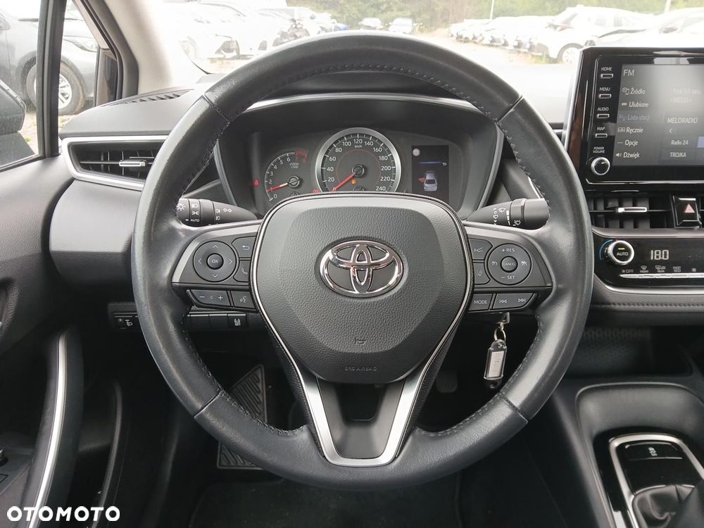 Toyota Corolla - 24