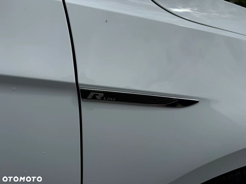 Volkswagen Passat 2.0 TDI Business DSG - 7