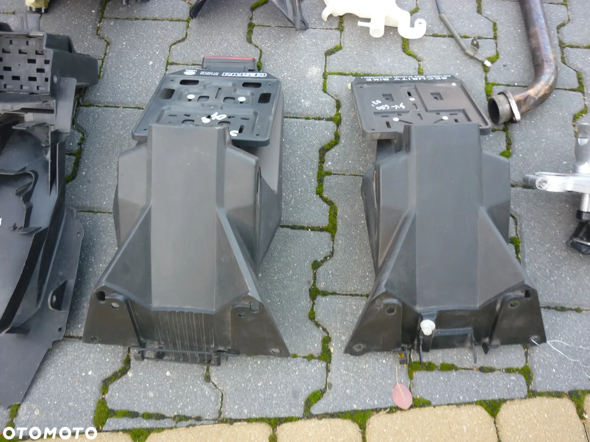 Chłodnica oleju sety tył wypełnienie wentylator części Suzuki SV 650 rok 2007 - 12