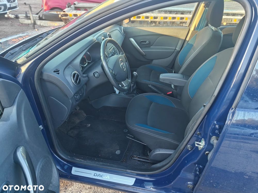 Dacia Logan 1.2 16V 75 Essentiel - 12