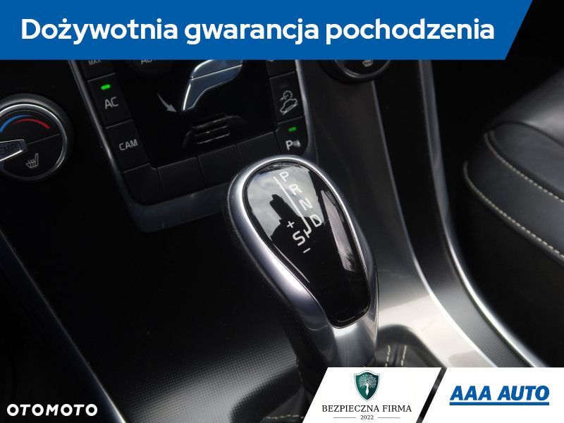 Volvo XC 60 - 21