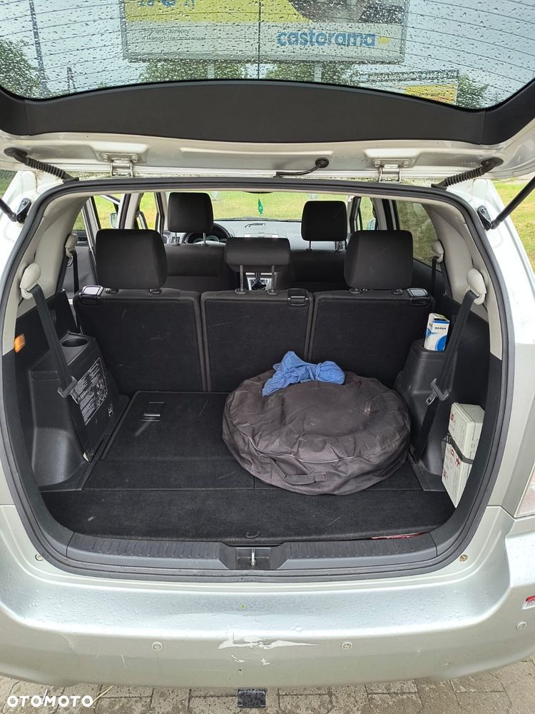 Toyota Corolla Verso 1.8 Prestige 7os - 5