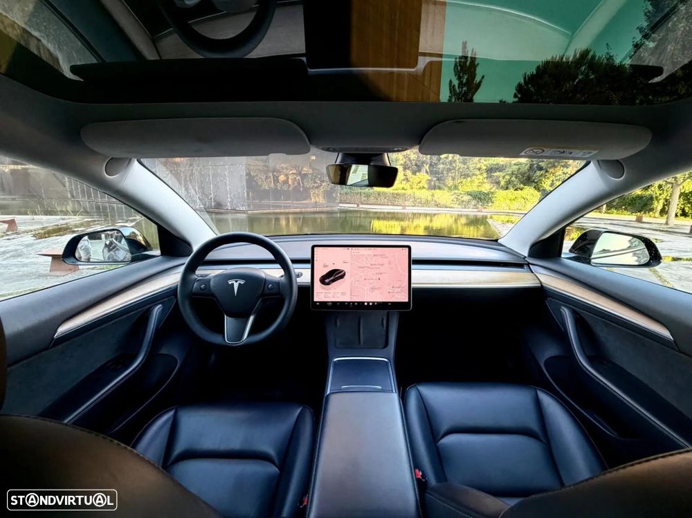 Tesla Model 3 - 13