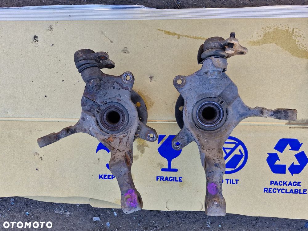 Zwrotnica przód prawa lewa TRAFIC 1.9 D VIVARO - 2