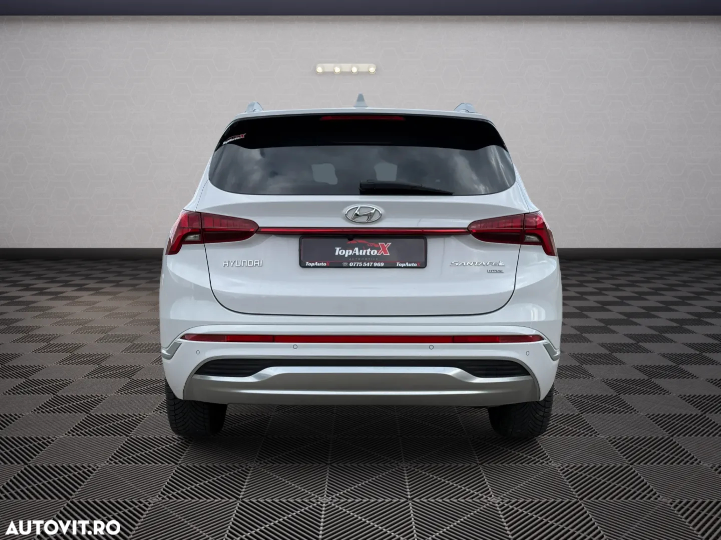 Hyundai Santa Fe 2.2 CRDi 4WD SEVEN Signature - 13
