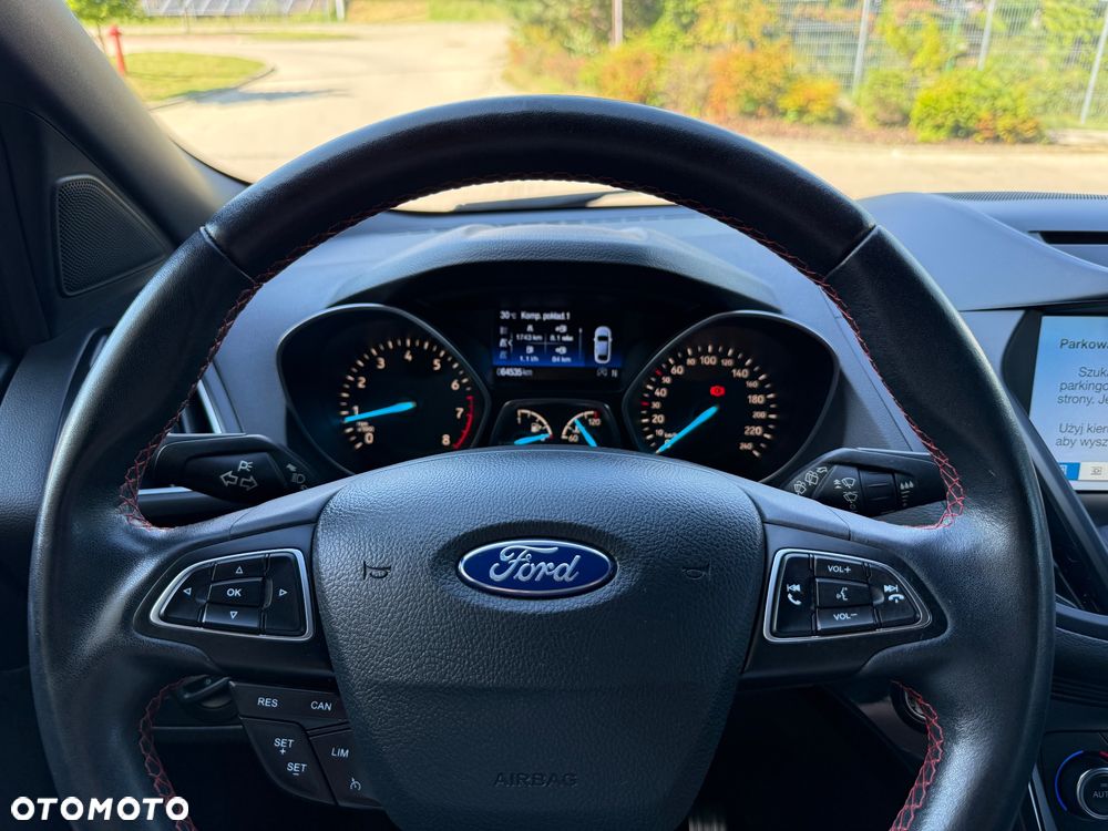Ford Kuga 1.5 EcoBoost FWD ST-Line X - 23