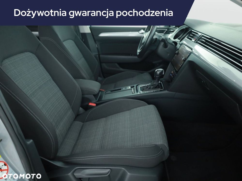 Volkswagen Passat Variant - 9