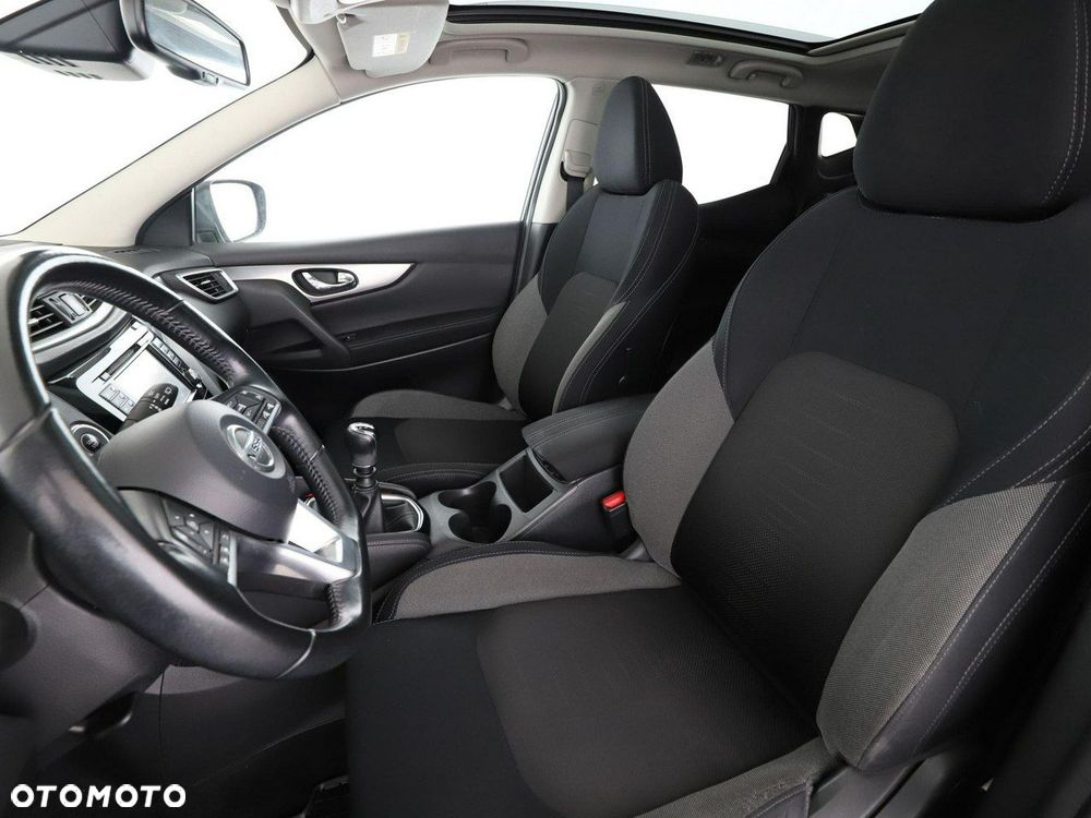 Nissan Qashqai 1.6 DCi N-Connecta - 14