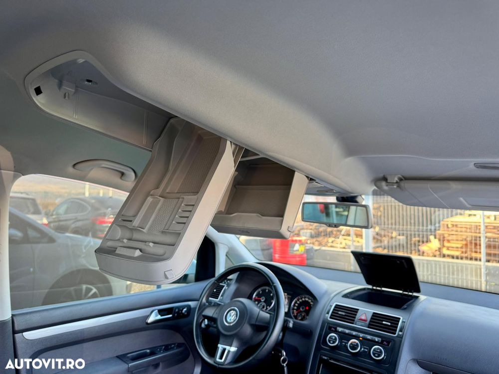Volkswagen Touran 1.6 TDI DPF BlueMotion Technology Comfortline - 19