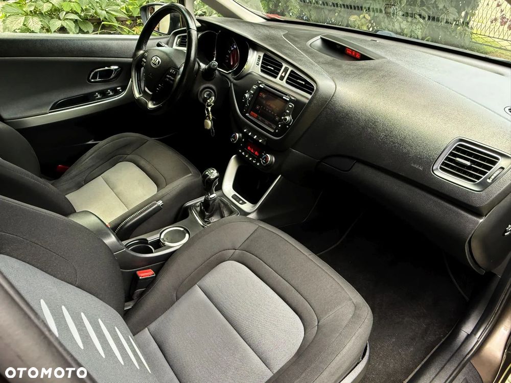 Kia Ceed 1.6 GDI XL - 5
