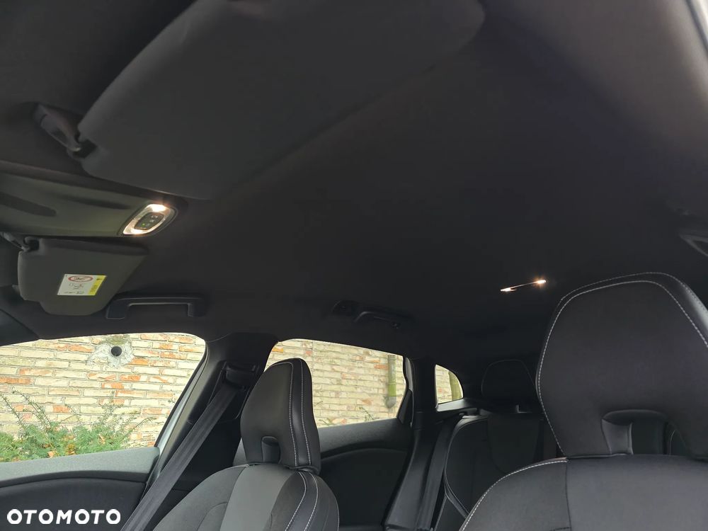 Volvo V40 D4 Geartronic RDesign - 26