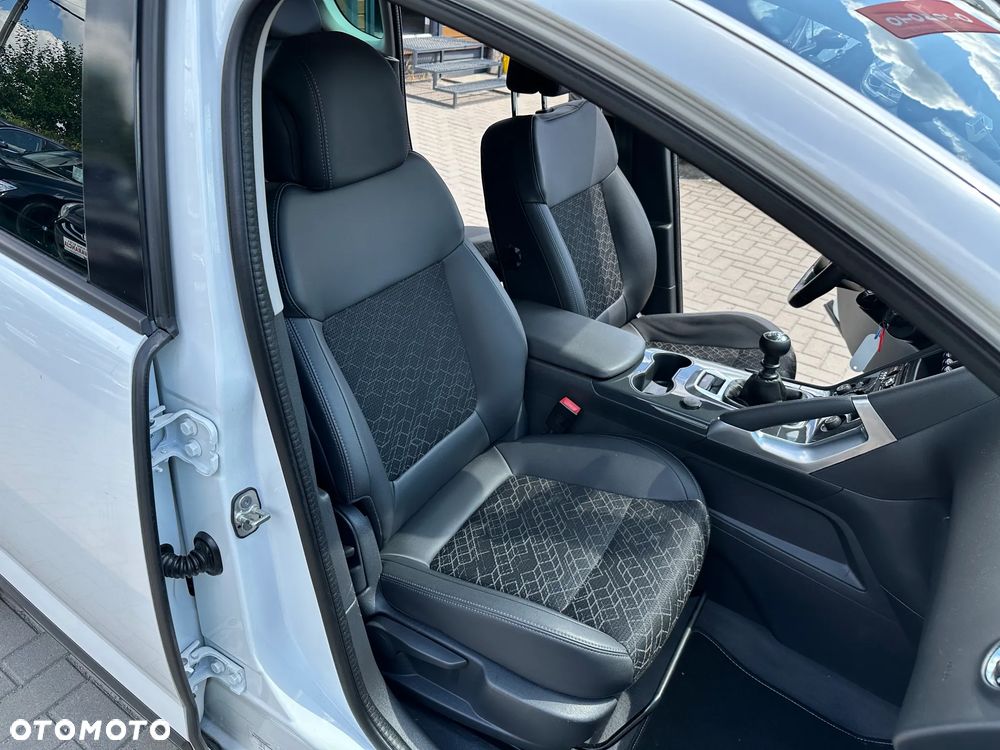 Peugeot 3008 - 21
