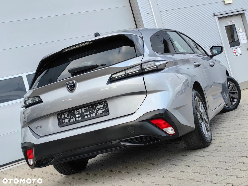 Peugeot 308 PureTech 130 Allure - 28