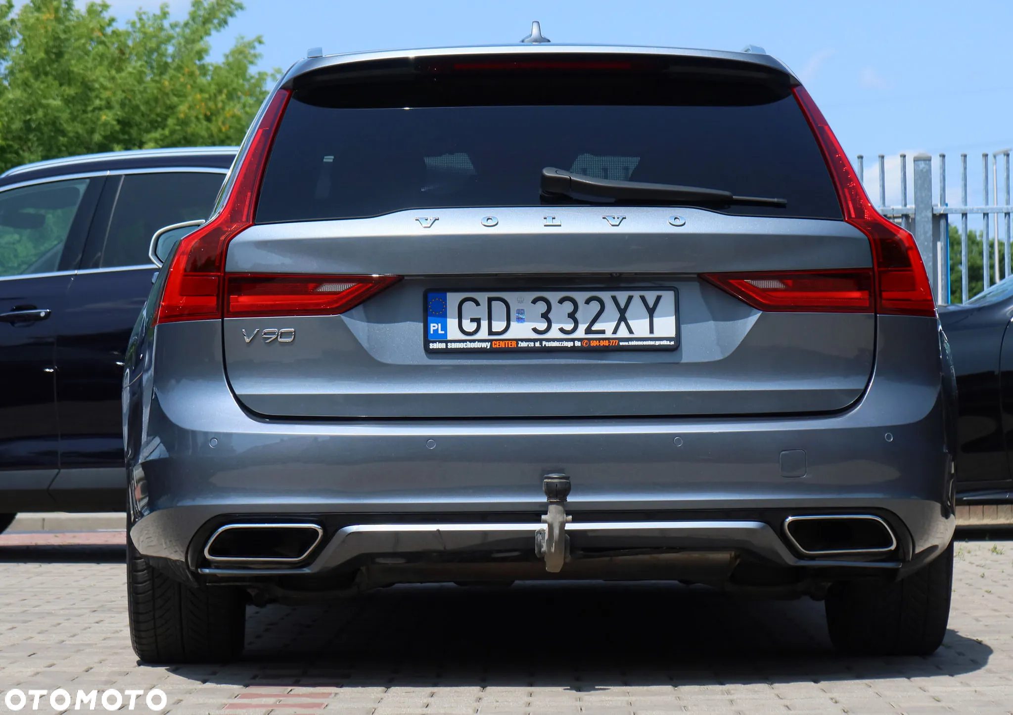 Volvo V90 D5 AWD R-Design - 34